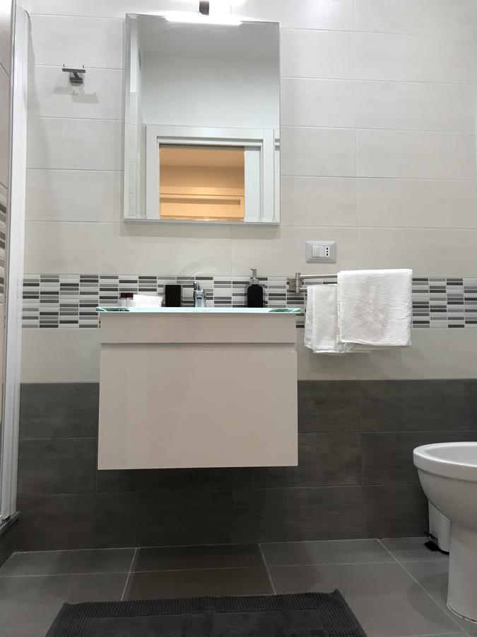 Chiaia Guest House Neapol Zewnętrze zdjęcie